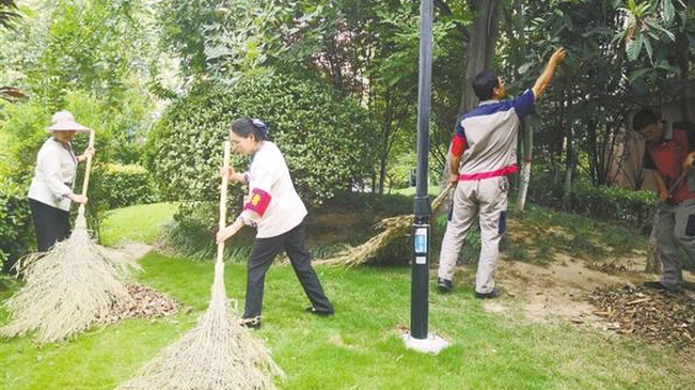 清潔家園 助力“創衛”